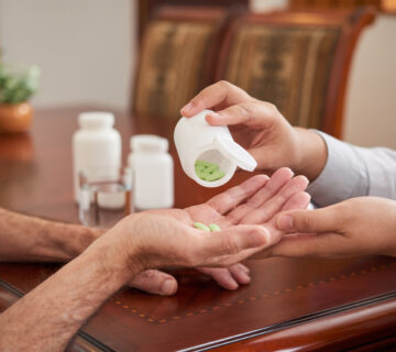 المطابقة الدوائية لكبار السن